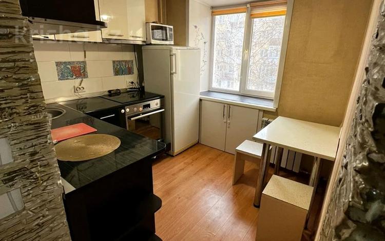 2-комнатная квартира · 45 м² · 3/5 этаж, Амре Кашаубаева 10 за 170 000 〒 в Усть-Каменогорске — фото 2