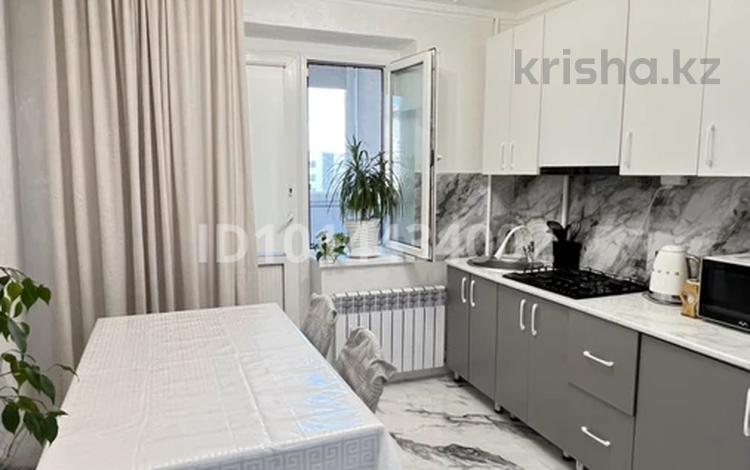 2-комнатная квартира · 53.1 м² · 4/5 этаж, мкр Центральный 4 — Остановка Светлана за 20 млн ₸ в Атырау — фото 2