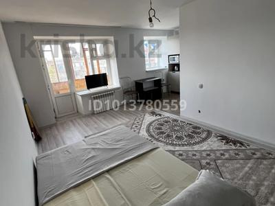 1-бөлмелі пәтер · 30 м², мкр 8, Сатпаева 5 — Сатпаева 5 горсуд , 23 школа, бағасы: 12 000 ₸ в Актобе