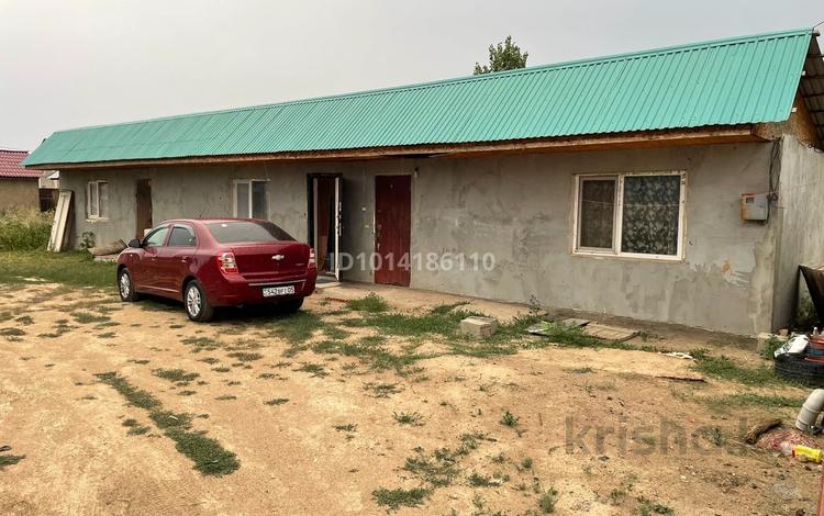 Отдельный дом · 3 комнаты · 100 м² · 8 сот., Орталық 28 за 12 млн ₸ в Караой — фото 2