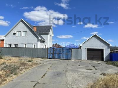 Отдельный дом · 3 комнаты · 161.2 м² · 8 сот., мкр Лесхоз-2, Төлесін Алиева 12 — ул. Бакдаулет за 48 млн 〒 в Атырау