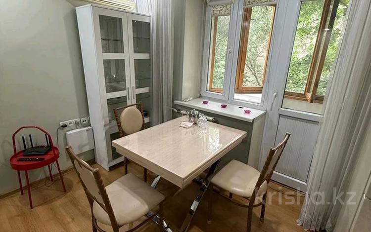 3-комнатная квартира · 62 м², Тулебаева 37 за 400 000 ₸ в Алматы, Медеуский р-н — фото 2