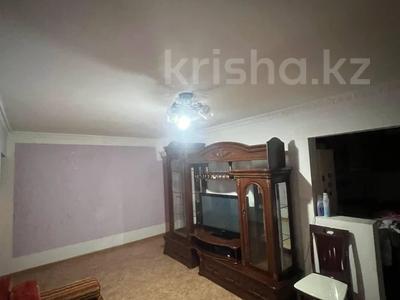3-комнатная квартира · 60 м² · 4/4 этаж, Манаса за 50 млн ₸ в Алматы, Алмалинский р-н