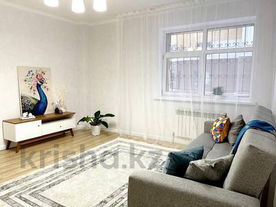 2-комнатная квартира, 65 м², 4 этаж помесячно, Улы Дала 33/1 за 250 000 〒 в Астане, Есильский р-н