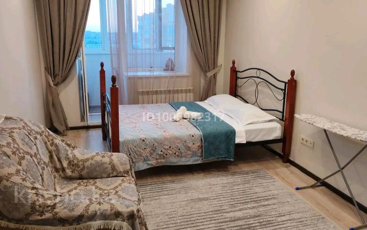 1-бөлмелі пәтер · 55 м² · 9/10 қабат, Центр 30б, бағасы: 15 000 ₸ в Актобе — фото 2