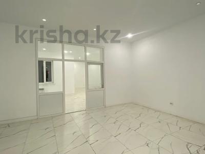 Свободное назначение, офисы, магазины и бутики, склады, салоны красоты, сельское хозяйство, медцентры и аптеки, развлечения · 115 м² за 69.3 млн 〒 в Актобе, мкр. Алтын орда