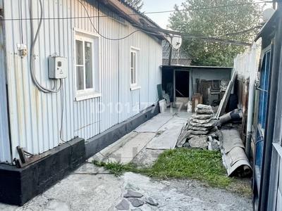 Жеке үй · 4 бөлме · 60 м² · 4 жүзд., Переулок Шофёрской 5, бағасы: 9.9 млн ₸ в Усть-Каменогорске