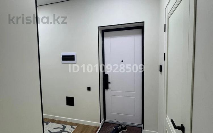 1-комнатная квартира · 38 м² · 12/12 этаж, мкр Акжайык, Байдибек би 115/10 за 220 000 ₸ в Шымкенте, Абайский р-н — фото 2