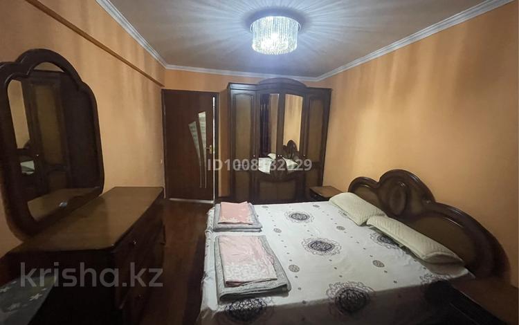 2-бөлмелі пәтер · 60 м² · 3/5 қабат, Жайсан 1 — 115 магазин , школа төле би , запад район, бағасы: 10 000 ₸ в Шу — фото 8