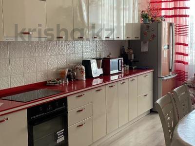 Продажа квартир в Астане: 2-комнатная квартира · 90 м² · 3/10 этаж, Керей, Жәнібек хандар 28 за 44.8 млн 〒 2-комнатная квартира · 90 м² · 3/10 этаж, Керей, Жәнібек хандар 28 за 44.8 млн 〒 в Астане, Есильский р-н
