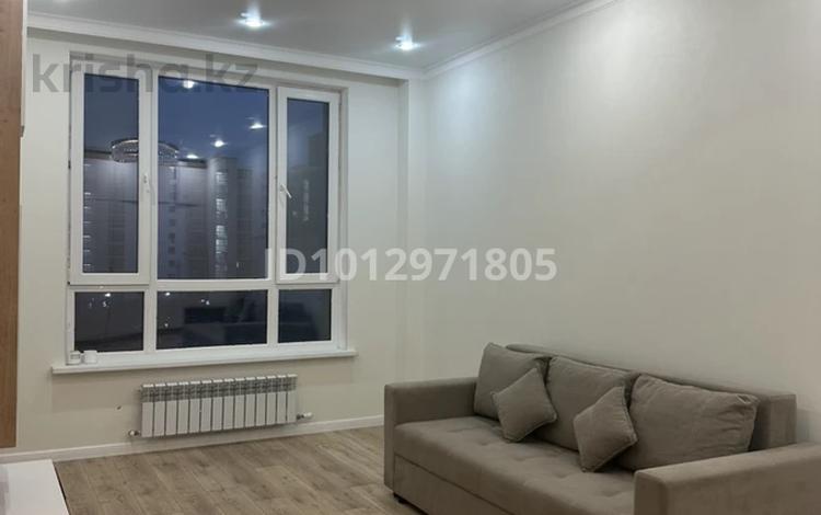 1-бөлмелі пәтер · 42 м² · 4/9 қабат, Абикен Бектуров 19, бағасы: 250 000 ₸ в Астане, Нура р-н — фото 2