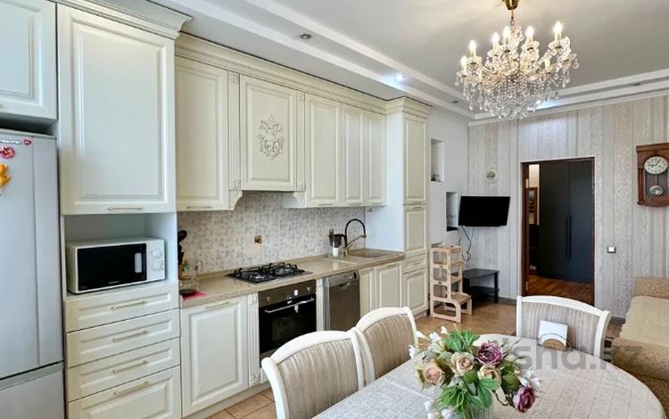 4-комнатная квартира · 135 м² · 9/13 этаж, Шевченко 164г за 104.9 млн ₸ в Алматы, Алмалинский р-н — фото 8