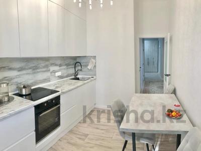 3-комнатная квартира, 81 м², 12/17 этаж, мкр Юго-Восток, ул.Дюсембекова за 40 млн 〒 в Караганде, Казыбек би р-н