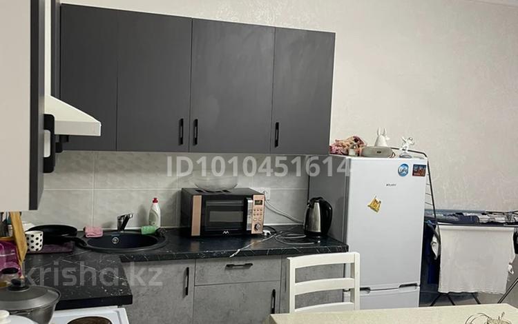 2-бөлмелі пәтер · 39 м² · 6/18 қабат, мкр №1, Райымбека 522/1 — Раимбека момущылы, бағасы: 27.5 млн ₸ в Алматы, Ауэзовский р-н — фото 2