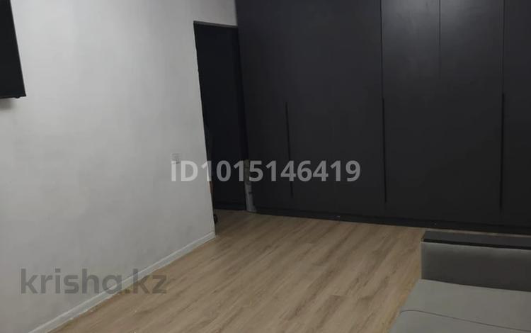 1-комнатная квартира · 32 м² · 1/4 этаж, мкр №9 23 — Магнум за 240 000 ₸ в Алматы, Ауэзовский р-н — фото 2