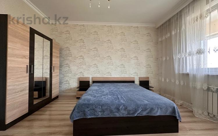 1-комнатная квартира, 50 м², 11/12 этаж помесячно, Навои 323