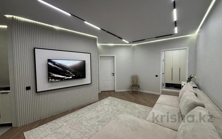 3-бөлмелі пәтер · 72 м² · 13/13 қабат, Кабанбай батыра 252 — Угол улицы Ауезова, бағасы: 75 млн ₸ в Алматы, Алмалинский р-н — фото 18