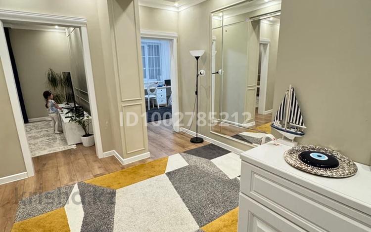3-комнатная квартира · 88.5 м² · 3/3 этаж, Абдолова 24/1 за 45 млн 〒 в Уральске — фото 2