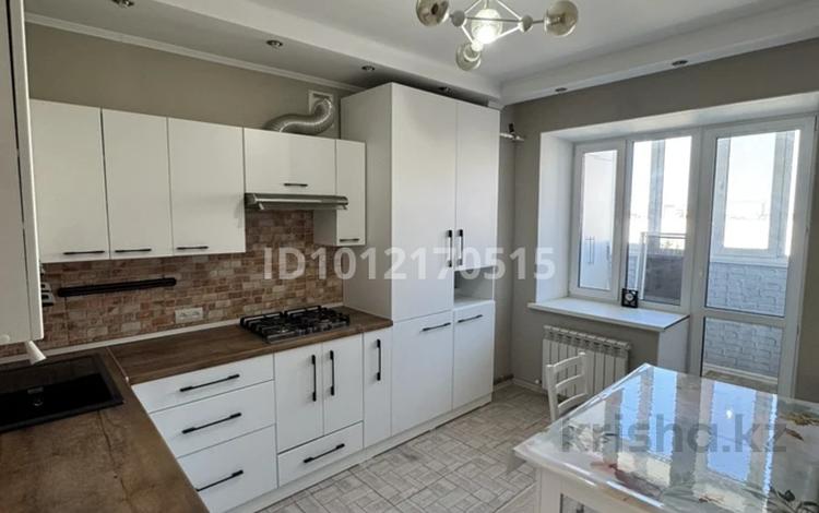 2-комнатная квартира · 58 м² · 4/5 этаж, мкр. Алтын орда 57 д — Молдагуловой за 27.5 млн ₸ в Актобе — фото 2