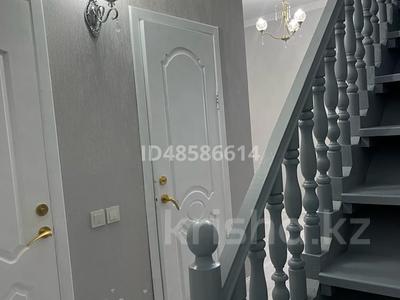 Жеке үй • 5 бөлмелер • 350 м² • 6 сот., 3 мкр 45а — Друба Народов, бағасы: 60 млн 〒 в Аксае