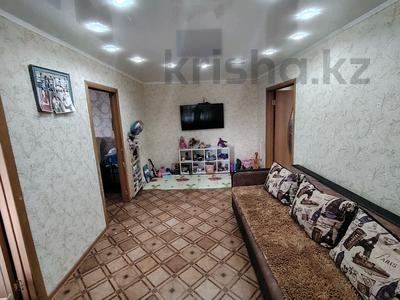 4-комнатная квартира · 62 м² · 4/5 этаж, Парковая за 9.5 млн 〒 в Шахтинске