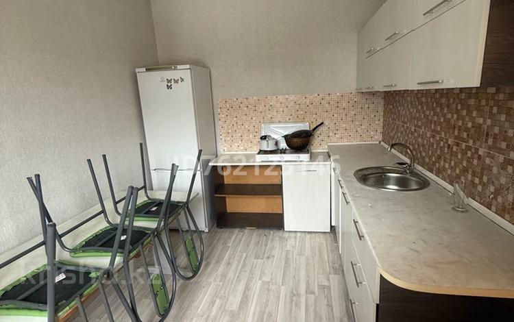 2-комнатная квартира · 58 м² · 1/1 этаж, мкр Кайрат 27 — 11-улица 27 дом за 200 000 ₸ в Алматы, Турксибский р-н — фото 2