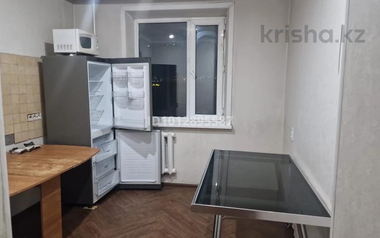 2-бөлмелі пәтер · 58 м² · 5/10 қабат, мкр Юго-Восток, Шахтеров 9, бағасы: 170 000 ₸ в Караганде, Казыбек би р-н — фото 2