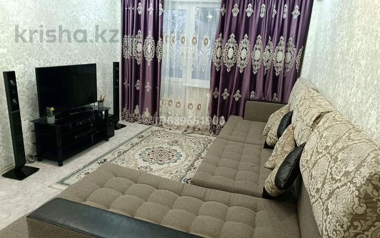 3-бөлмелі пәтер, 60.4 м² тәулігіне, Астана 38, бағасы: 16 000 〒 в Усть-Каменогорске, Ульбинский — фото 2