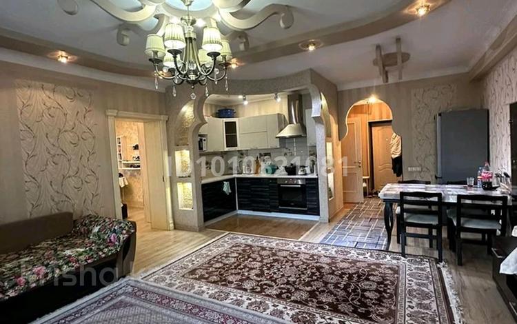 2-комнатная квартира · 60 м² · 6/21 этаж, Толе би 286/3 за 300 000 〒 в Алматы, Алмалинский р-н — фото 2