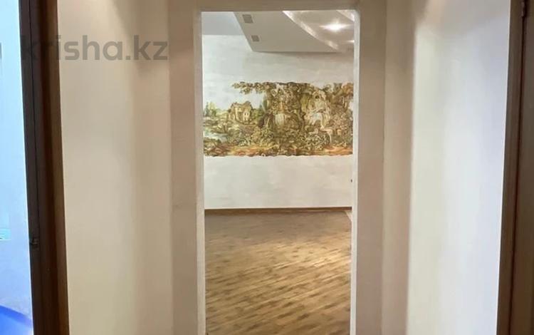 3-комнатная квартира · 135 м² · 15/25 этаж, 15-й мкр 69 за 400 000 ₸ в Актау — фото 2