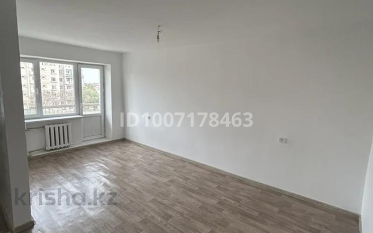 1-комнатная квартира · 30.8 м² · 3/5 этаж, шугыла 5 за 8 млн 〒 в  — фото 2