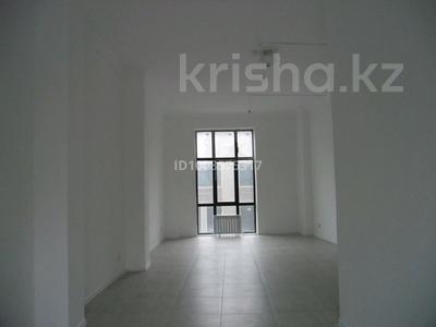 Свободное назначение, салоны красоты · 50 м² за 300 000 ₸ в Актобе, мкр 11