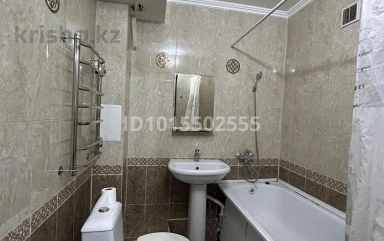 1-бөлмелі пәтер · 45 м² · 8/9 қабат, Мамыр-4 ш/а. 293, бағасы: 250 000 ₸ в Алматы, Ауэзовский р-н — фото 2