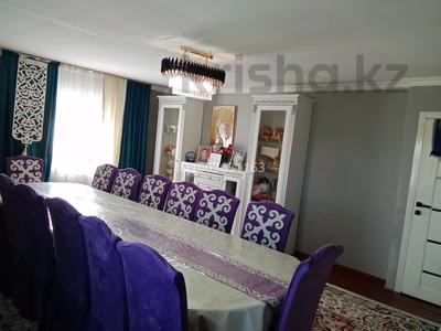 Жеке үй · 5 бөлме · 140 м² · 10 сот., 5 мкр 155, бағасы: 17 млн 〒 в 