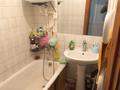 3-бөлмелі пәтер · 58.5 м² · 2/5 қабат, 45 квартал , Бухар Жырау 77, бағасы: 30 млн ₸ в Караганде, Казыбек би р-н — фото 6
