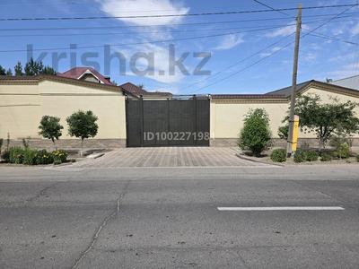 Отдельный дом · 7 комнат · 165 м² · 14.3 сот., Шерхан Муртаза 46 — Койгельды-Желтоксан за 90 млн 〒 в Таразе