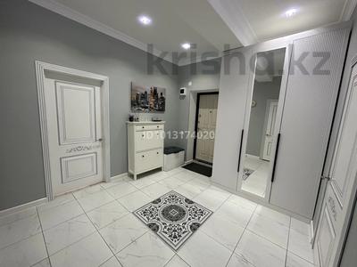 2-бөлмелі пәтер · 80 м² · 5/5 қабат, Нурсая-3 ш/а., проспект Абулхайр-хана 66, бағасы: 220 000 ₸ в Атырау, мкр Нурсая-3
