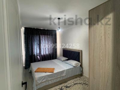 3-комнатная квартира · 58 м² · 1/5 этаж, 8-й микрорайон, 8-й микрорайон 16 — Возле кафе Нулифар за 2 000 〒 в Шымкенте, Туран р-н