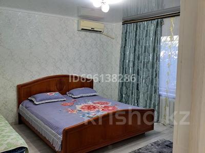 2-бөлмелі пәтер · 50 м² · 1/5 қабат, мкр 8, Рыскулова 265 — Сатпаева и рыскулова, бағасы: 12 000 〒 в Актобе