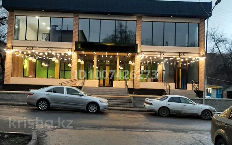 Свободное назначение, офисы, магазины и бутики, склады, общепит, салоны красоты, медцентры и аптеки, образование, развлечения · 431.6 м² за 340 млн 〒 в Алматы, Ауэзовский р-н — фото 2