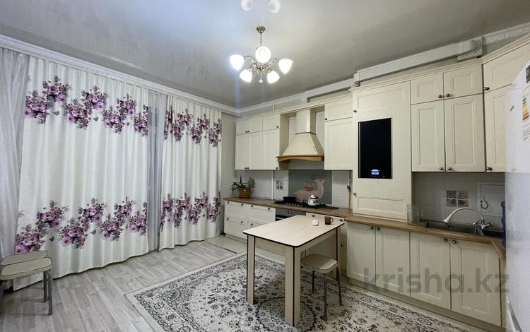 2-комнатная квартира · 75 м² · 4/4 этаж, Аксаржан 1/1 за 150 000 ₸ в Актау, мкр Приморский — фото 2