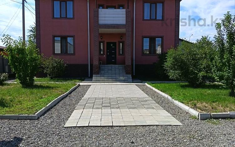 Жеке үй · 6 бөлме · 316 м² · 10 жүзд., Восточный ш/а — Ресторан Алтын ғасыр, бағасы: 90 млн ₸ в Талдыкоргане, мкр Восточный — фото 20