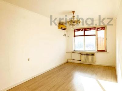 Пәтерлер в Мангистауской обл.: 2-бөлмелі пәтер · 55 м² · 5/5 қабат, 8-й мкр 21, бағасы: 10.2 млн 〒 2-бөлмелі пәтер · 55 м² · 5/5 қабат, 8-й мкр 21, бағасы: 10.2 млн 〒 в Актау