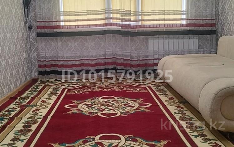 2-бөлмелі пәтер · 60 м² · 4/5 қабат, Байтурсынова 10, бағасы: 200 000 ₸ в Шымкенте, Аль-Фарабийский р-н — фото 2