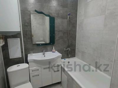 3-комнатная квартира · 65 м² · 1/5 этаж, Мендалиева 2 — проспект Евразия city center за 25 000 ₸ в Уральске