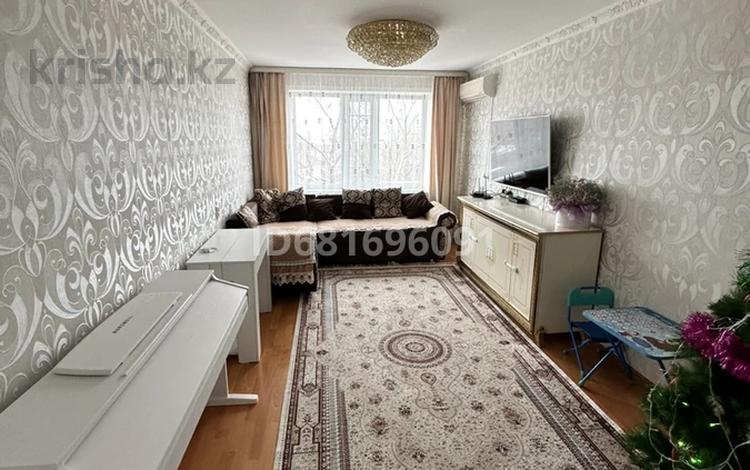 3-комнатная квартира, 70 м², 5/9 этаж помесячно, Машхур Жусупа 32 за 200 000 〒 в Павлодаре — фото 2