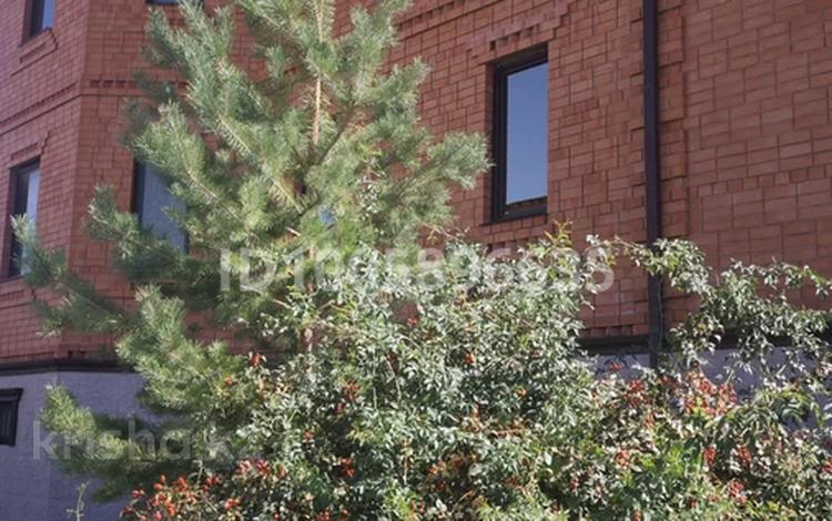 Отдельный дом · 10 комнат · 500 м² · 12 сот., мкр Мунайшы, 6 за 80 млн 〒 в Атырау — фото 2