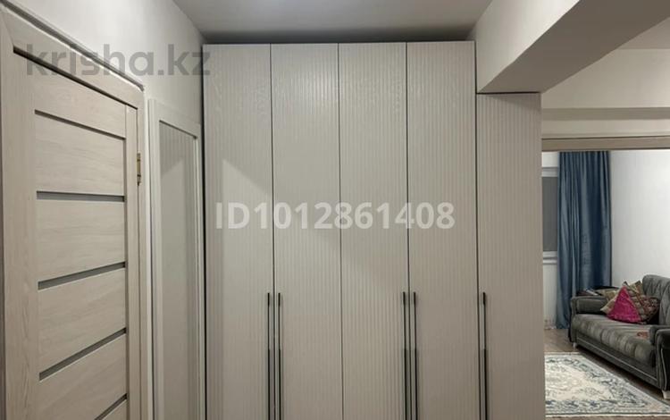 2-бөлмелі пәтер · 59 м² · 3/5 қабат, Толстого 11/2 12 — Толстого 11/2, на перекрёстке с Молдагалиева, рядом со школой №59, бағасы: 40 млн ₸ в Алматы, Турксибский р-н — фото 2
