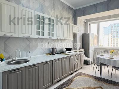 2-бөлмелі пәтер · 70 м² · 4/15 қабат, 17-ш/а. 112 — B group, бағасы: 300 000 ₸ в Актау, 17-й мкр