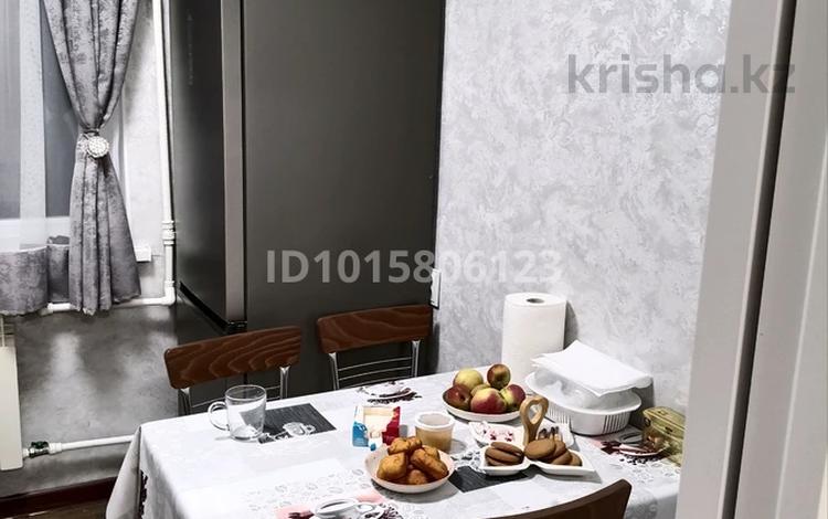 2-бөлмелі пәтер · 50 м² · 4/5 қабат, конаева 36 А, бағасы: 23 млн ₸ в Талдыкоргане, мкр Жастар — фото 2